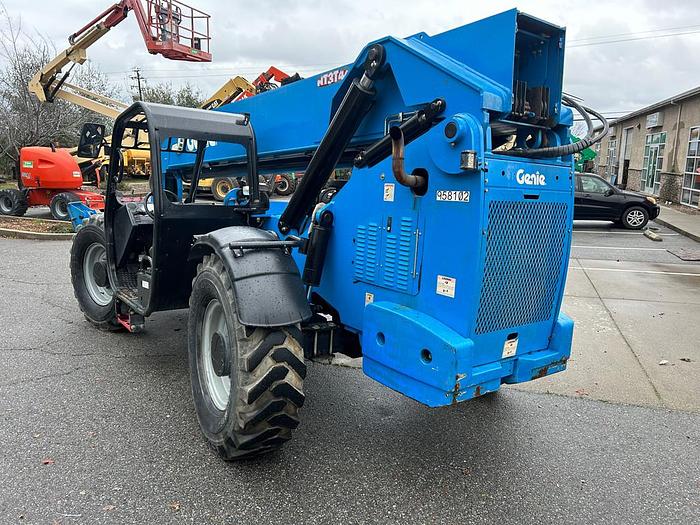 Used 2014 GENIE GTH-1056 TELEHANDLER REACH LIFT