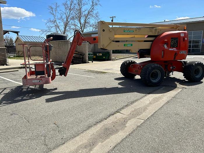 Used JLG 450AJ ARTICULATING BOOM LIFT