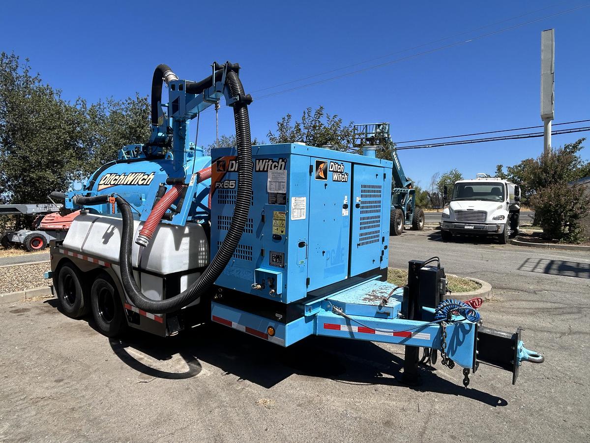 Used 2017 DITCH WITCH FX65