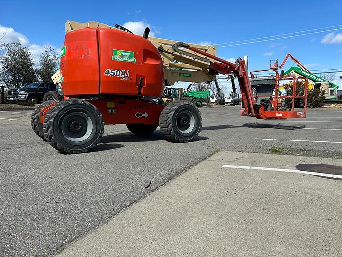 Used JLG 450AJ ARTICULATING BOOM LIFT