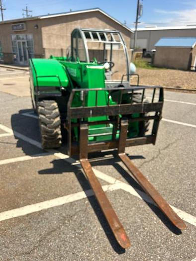 Used 2014 GENIE GTH-5519