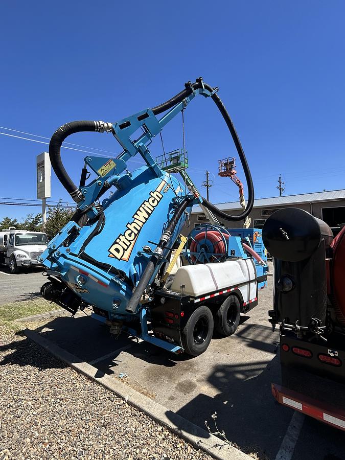 Used 2017 DITCH WITCH FX65