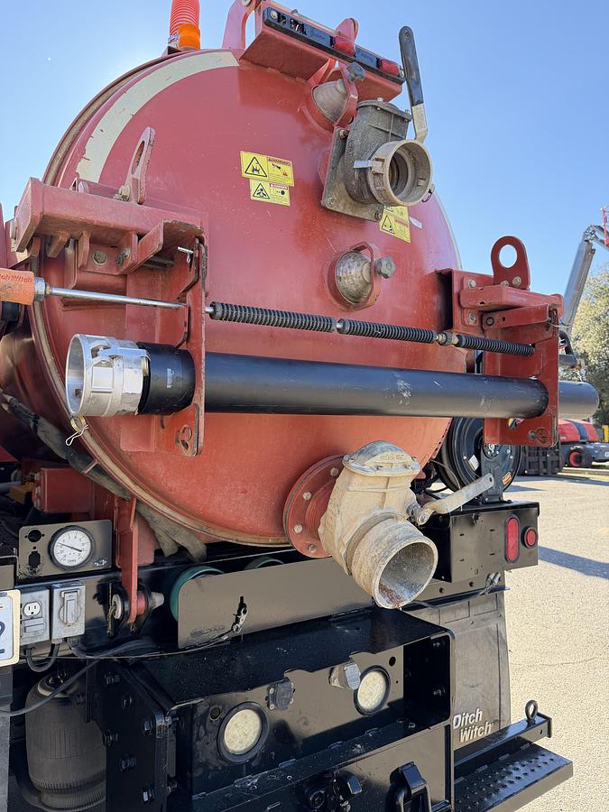 Used 2013 DITCH WITCH FXT-50