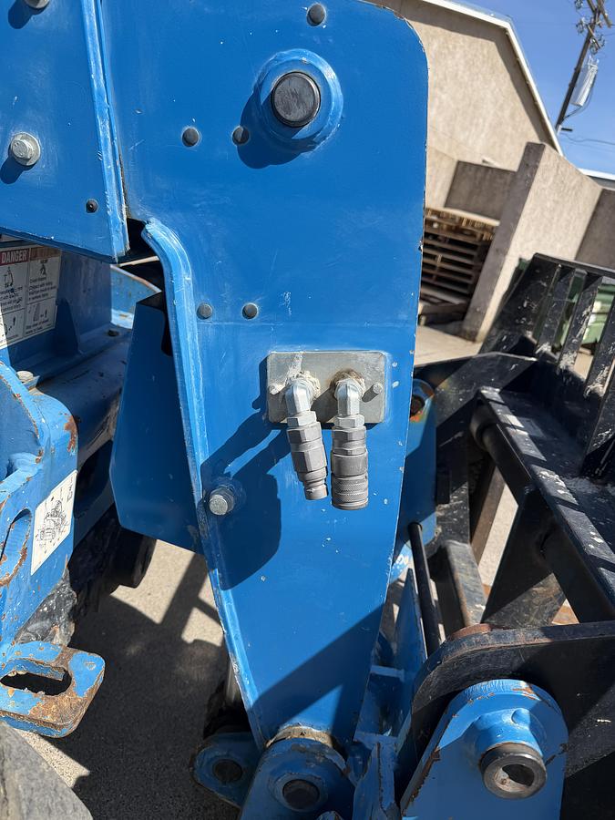 Used 2014 Genie GTH-5519