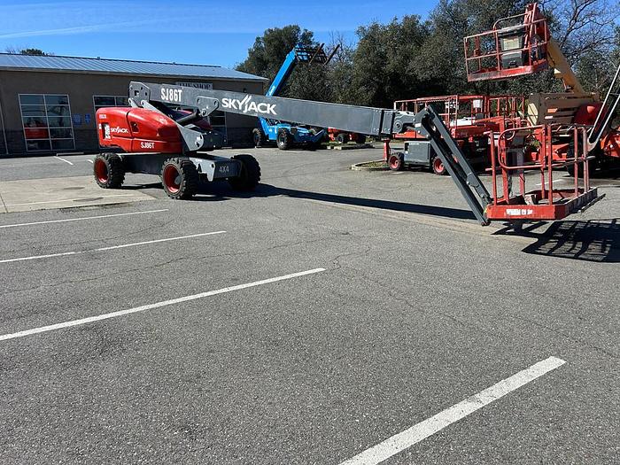 Used SKYJACK SJ86T BOOM LIFT