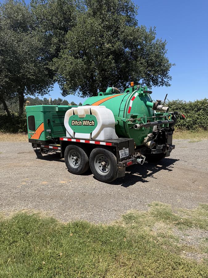 Used 2019 DITCH WITCH HX30