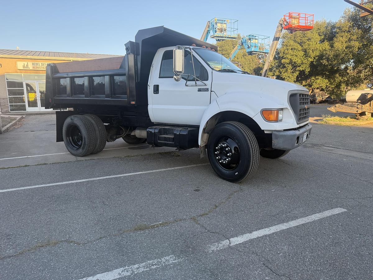 Used 2003 FORD F650