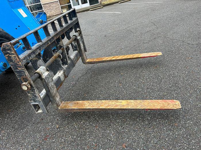 Used 2014 GENIE GTH-1056 TELEHANDLER REACH LIFT