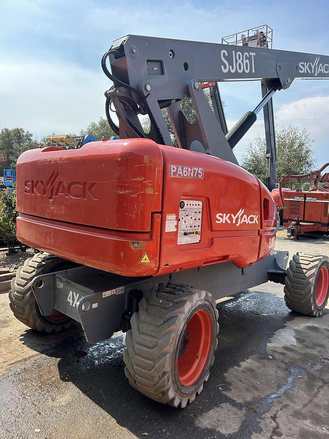 Used 2015 SKYJACK SJ86T