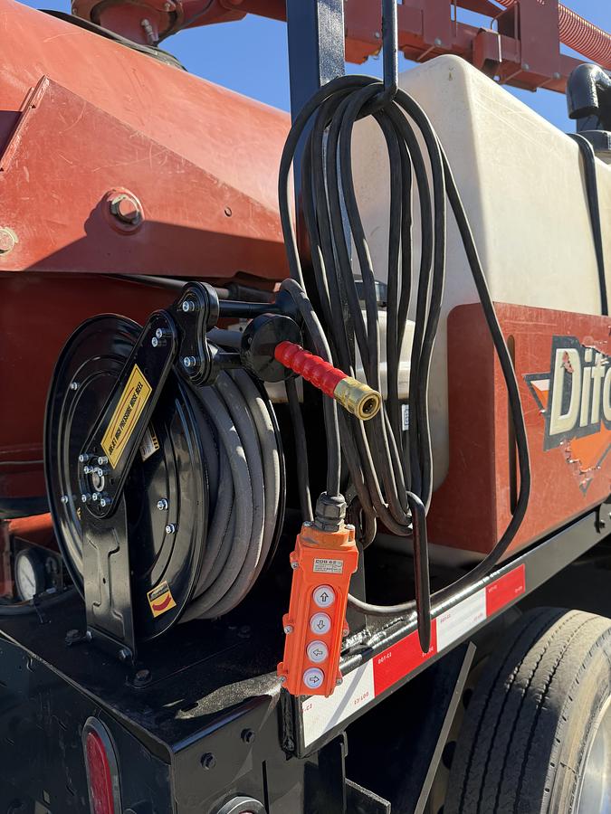 Used 2013 DITCH WITCH FXT-50