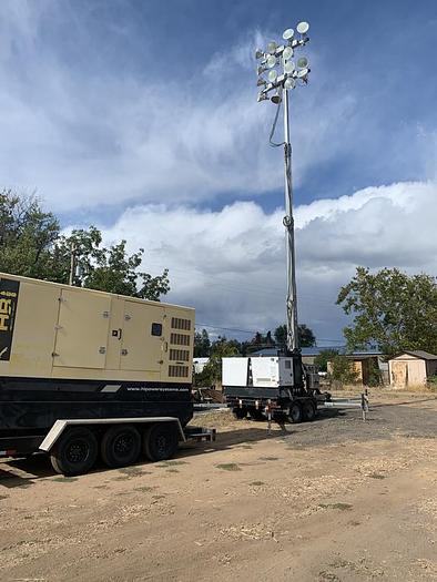 Used 16 LIGHT LARGE LIGHT TOWER