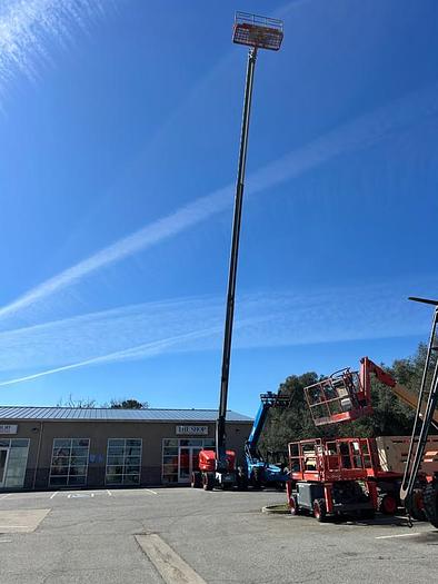 Used SKYJACK SJ86T BOOM LIFT