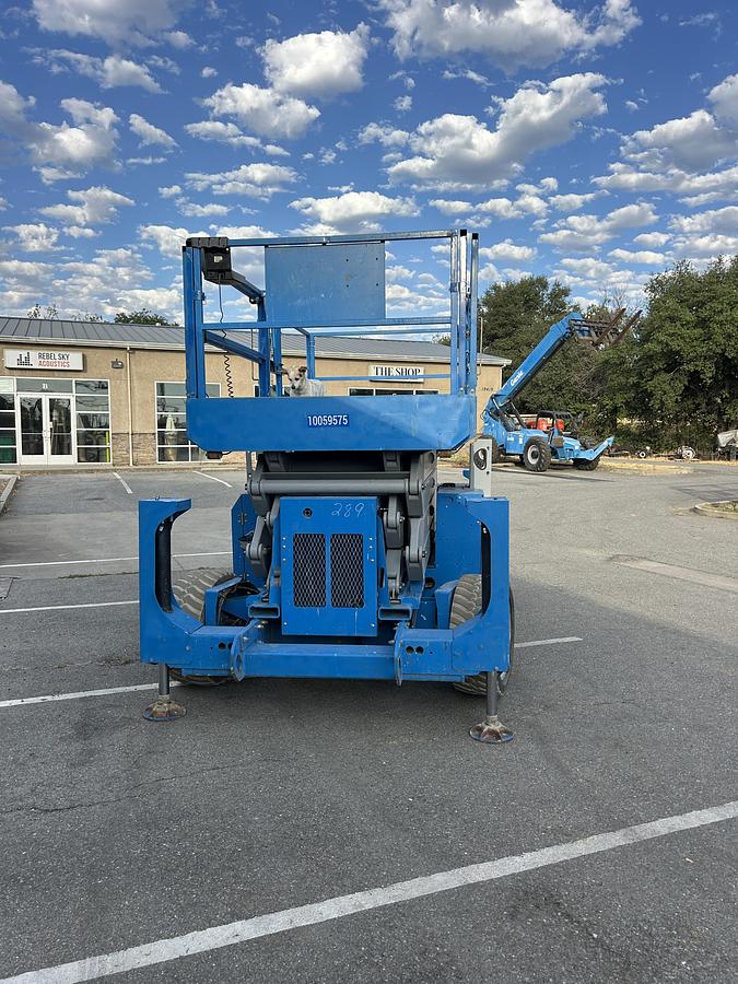 Used 2012 Genie GS-4390