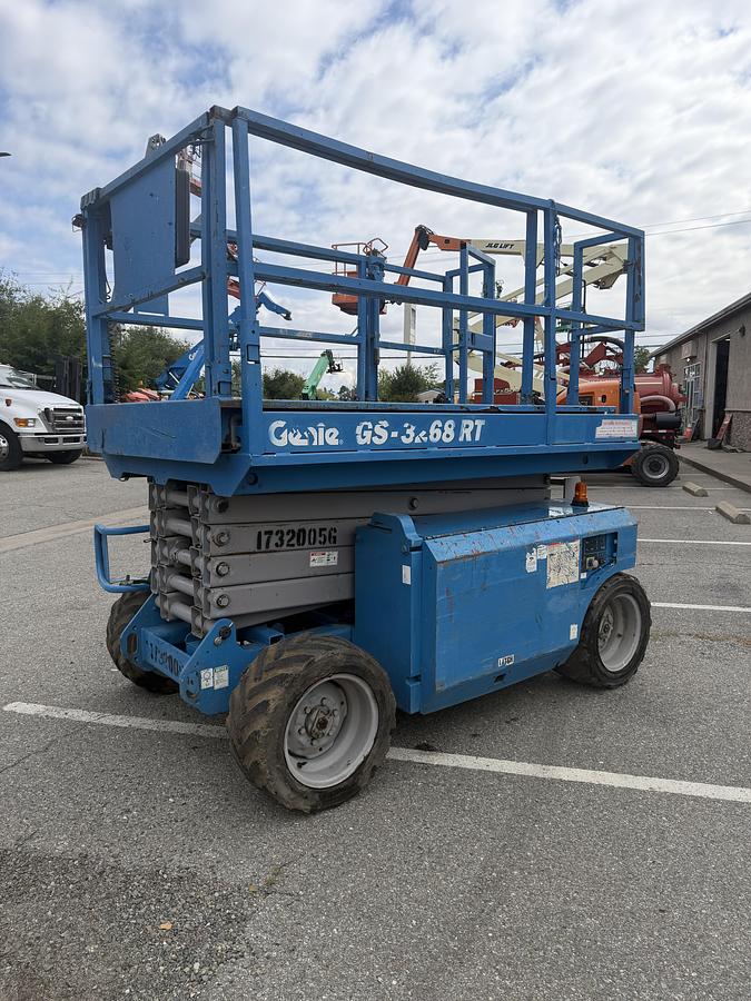 Used 2007 Genie GS 3268 RT