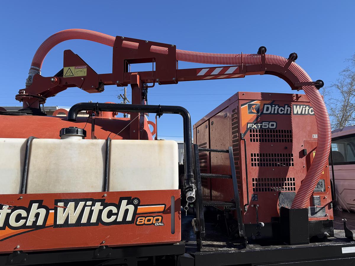 Used 2013 DITCH WITCH FXT-50