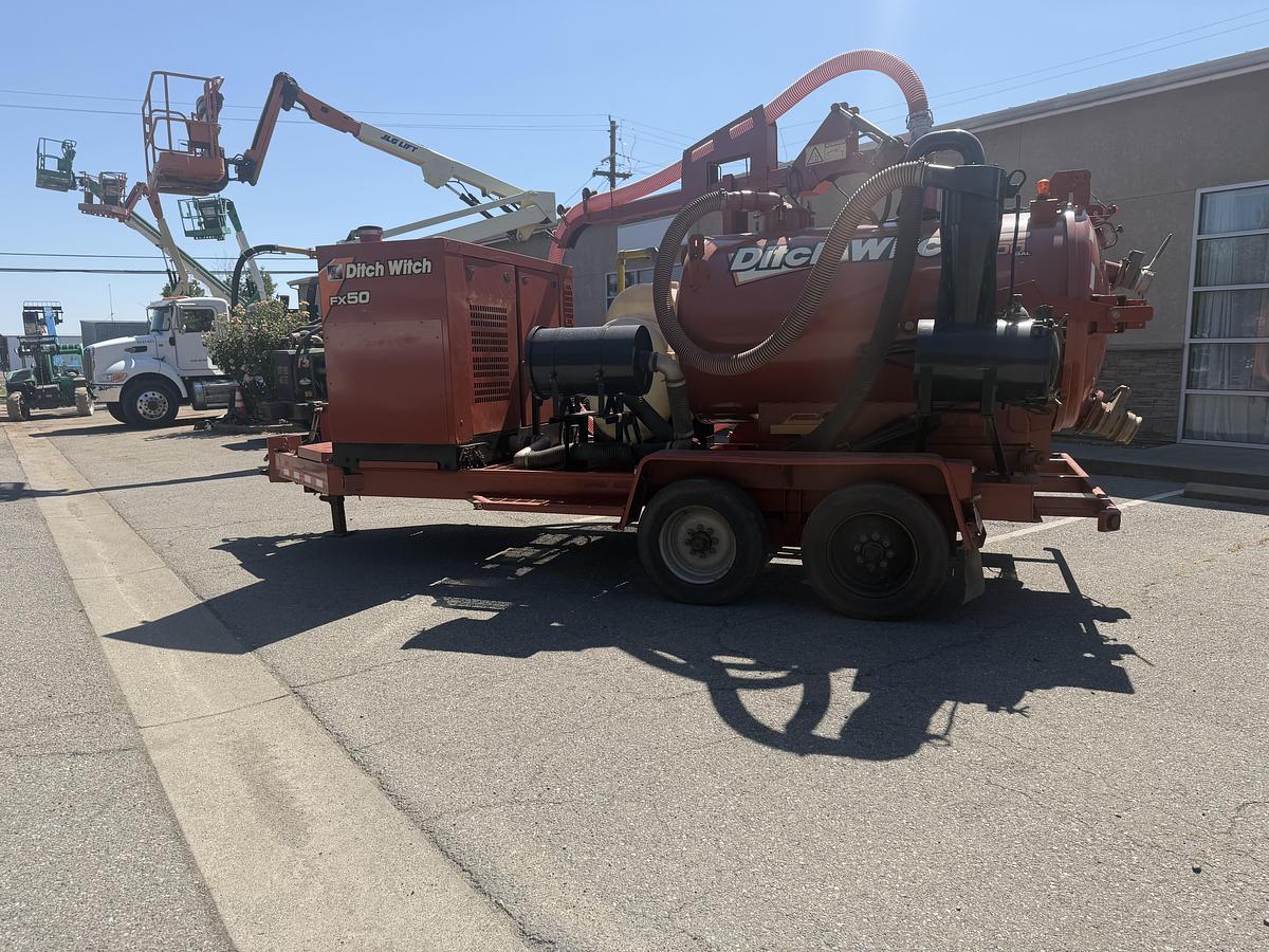 Used 2017 DITCH WITCH FX50