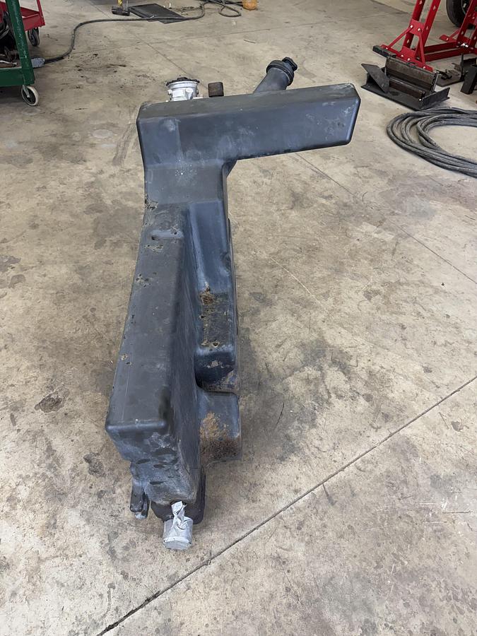 Used 2017 JLG 1001163067