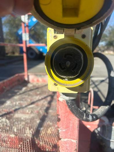 Used 2014 SKYJACK SJ66T