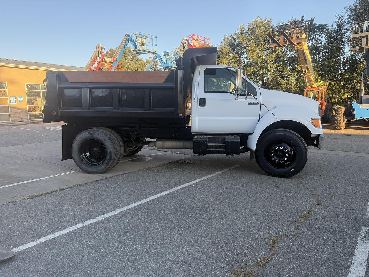 Used 2003 FORD F650
