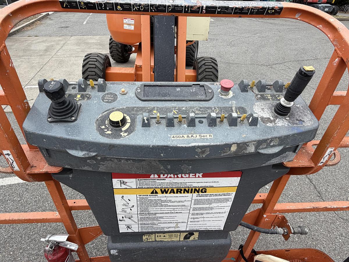 Used 2015 JLG 450AJ SERIES 2