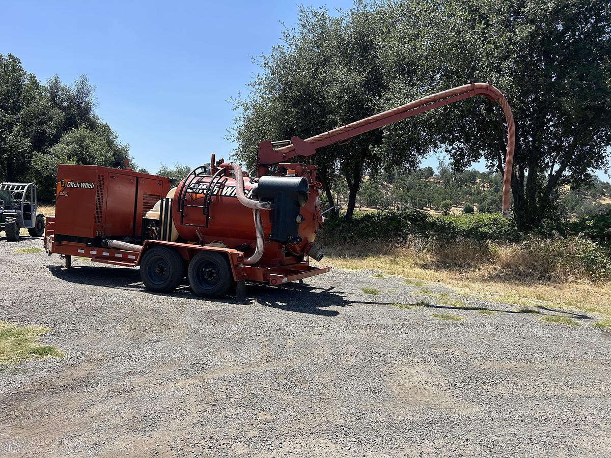 Used 2010 DITCH WITCH FX60
