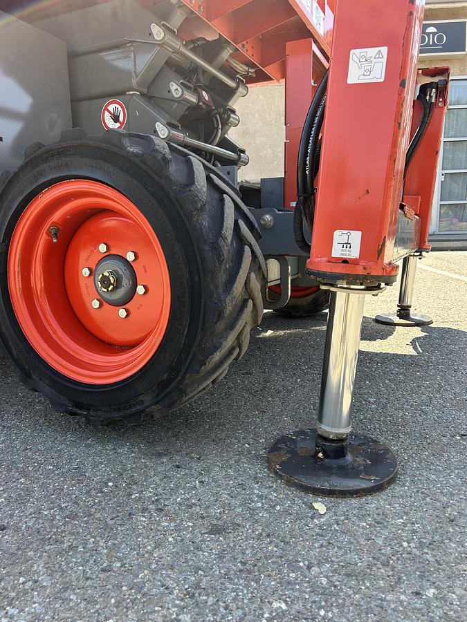 Used 2016 SKYJACK SJ6826RT