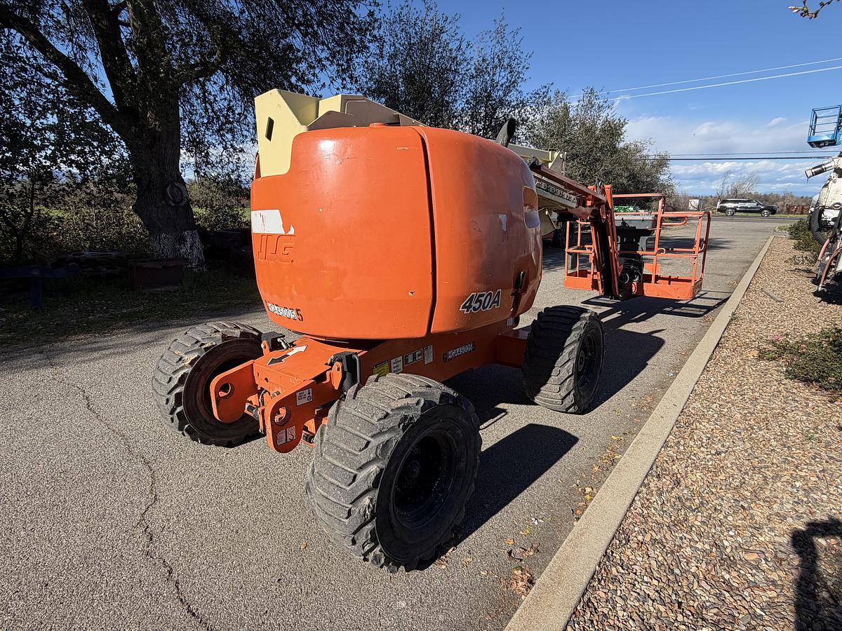 Used 2007 JLG 450AJ