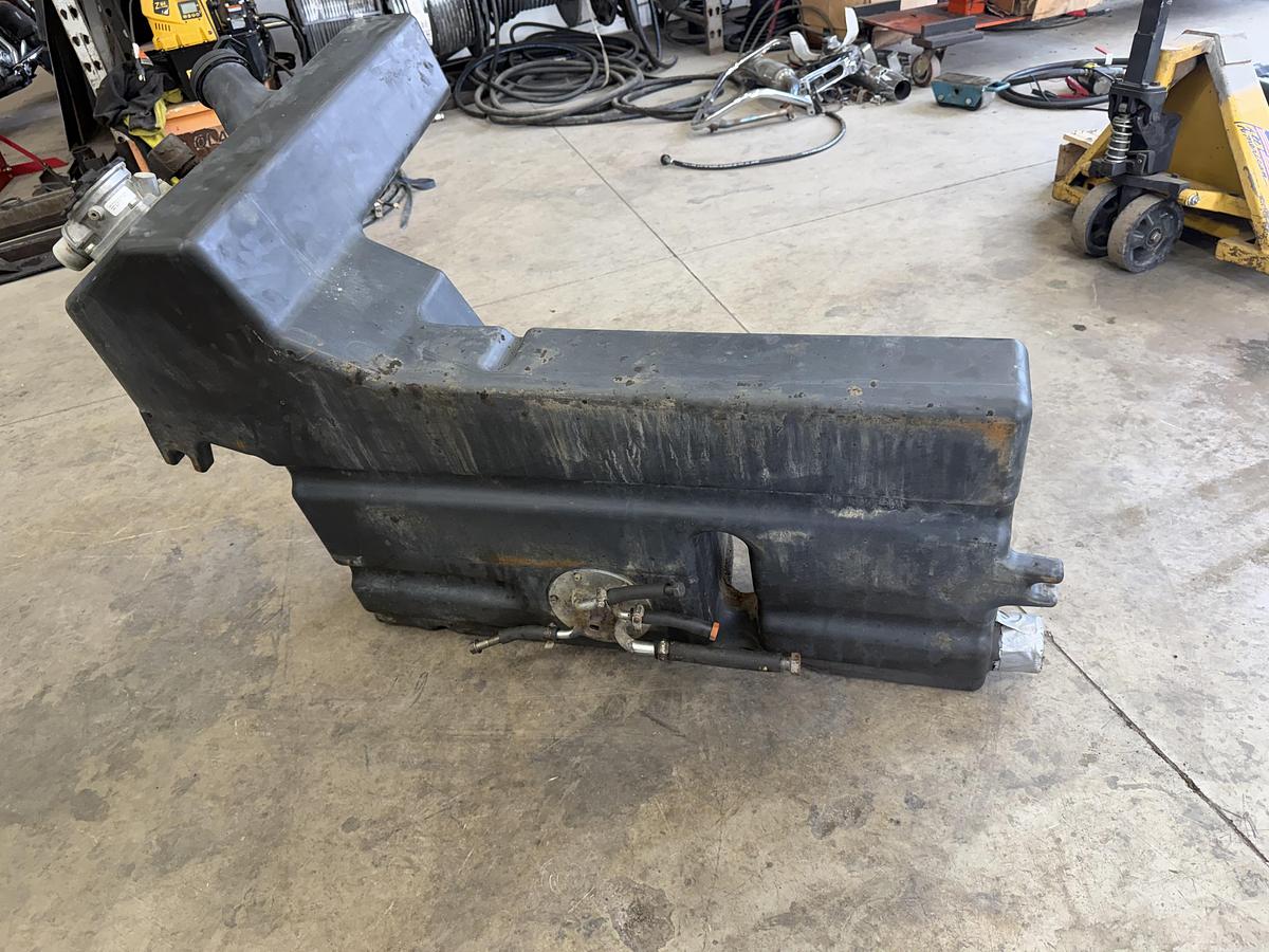 Used 2017 JLG 1001163067