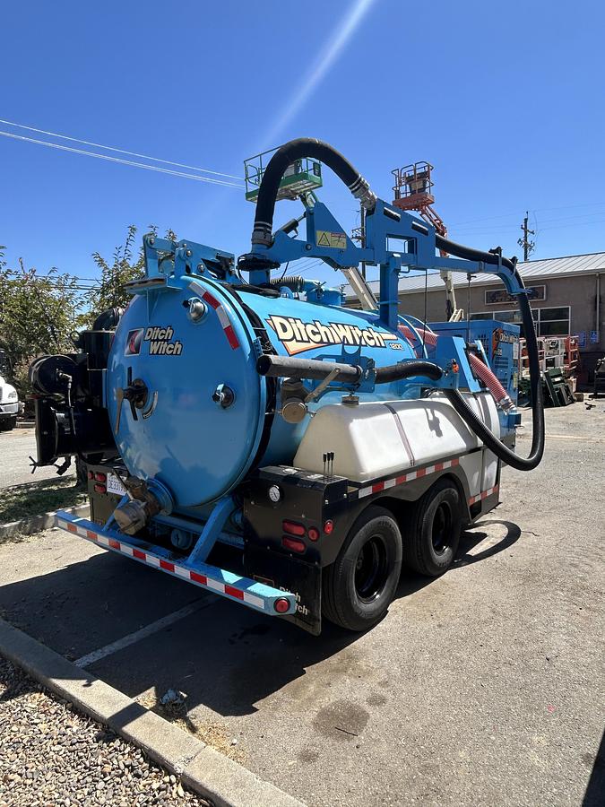 Used 2017 DITCH WITCH FX65