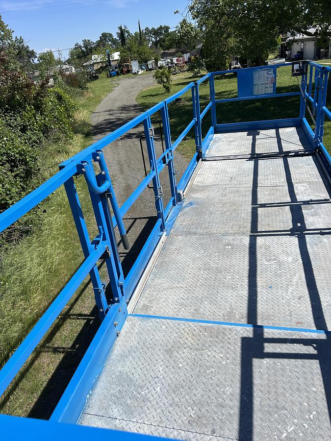 Used 2008 Genie GS-4390