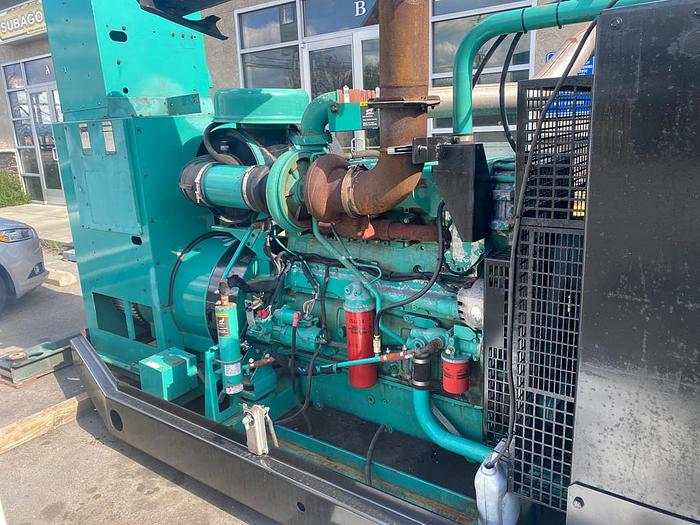 Used 2004 500 KW CUMMINS