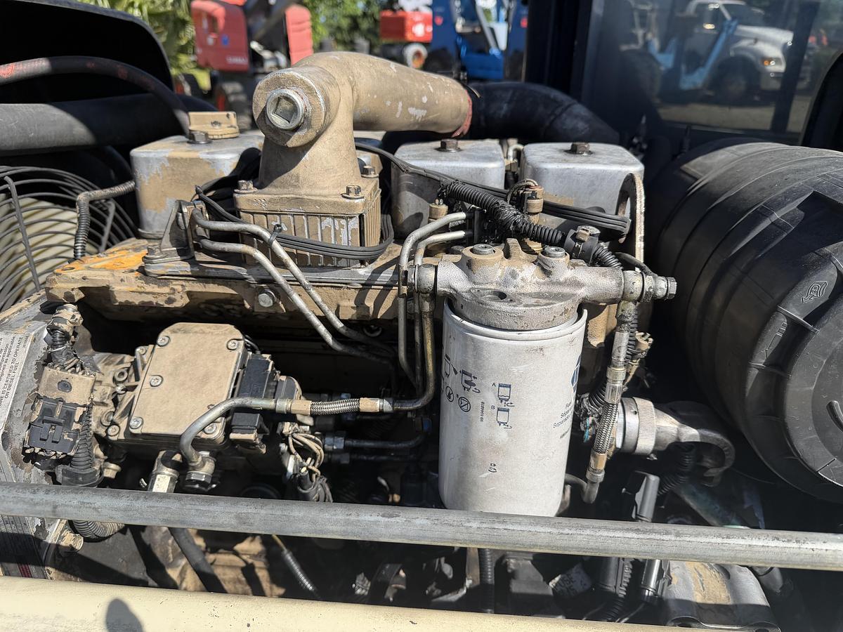 Used 2006 INGERSOLL RAND / SKYJACK  VR-1056C