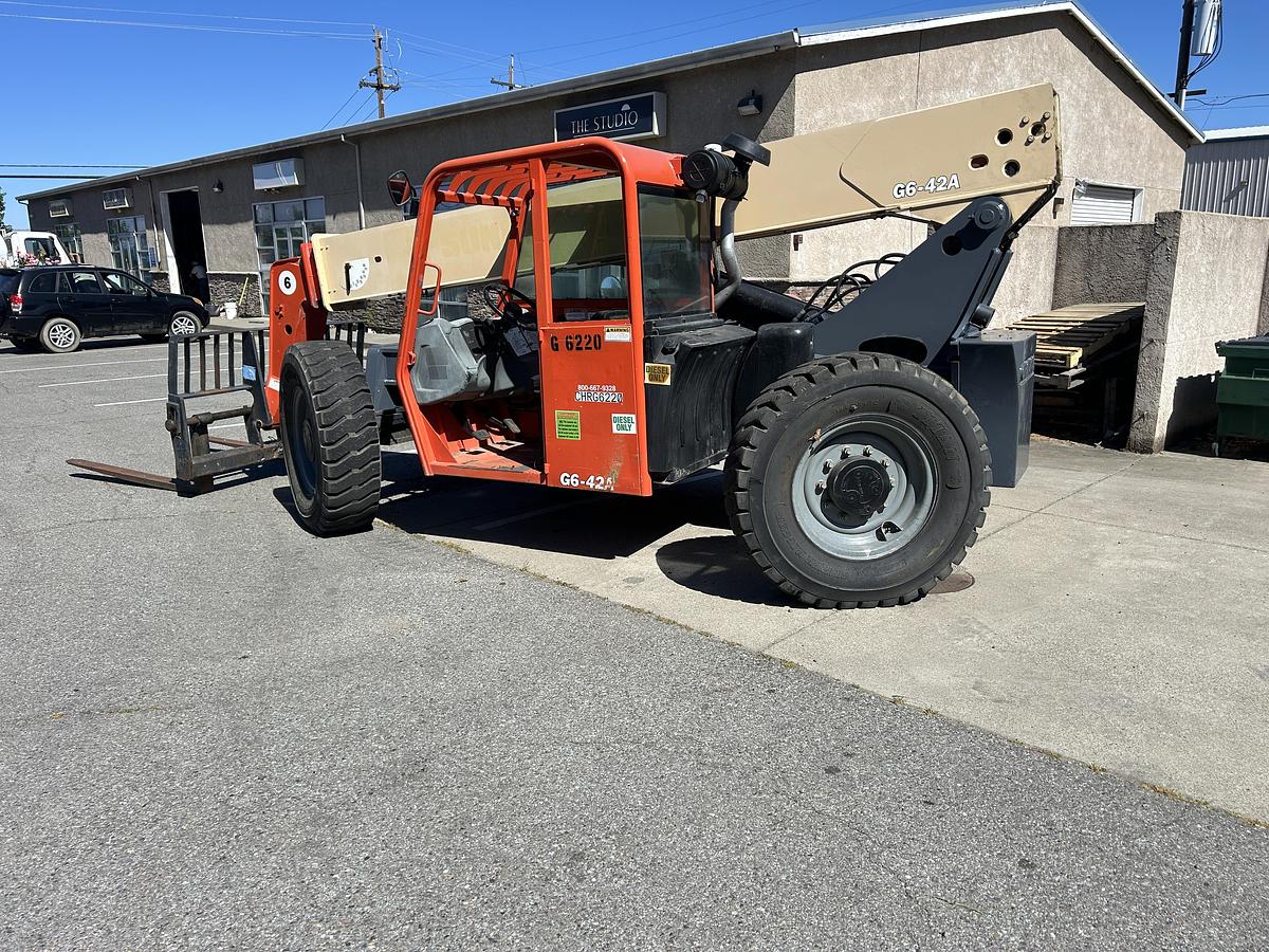Used JLG GRADALL G6-42A