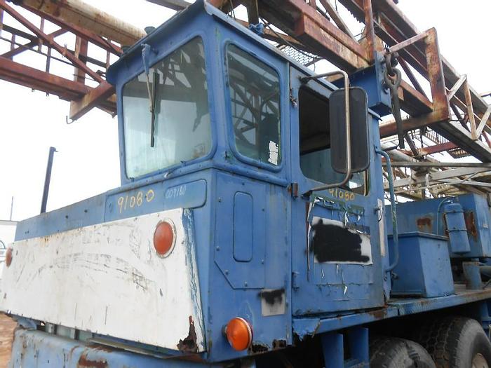 Used CRANE CARRIER RIG