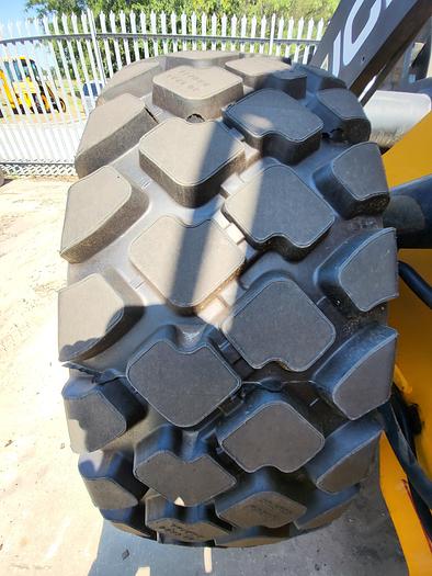 Used 2013 JCB 427 ZX