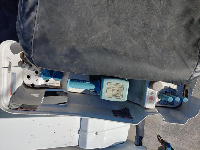 Used Altec AT40-MH 45ft Bucket Boom on 2016 Ford F550 4x4 Reg Cab Utility Truck - 05890