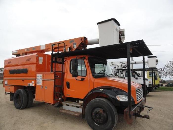 Used 2011 FREIGHTLINER BUSINESS CLASS M2 106