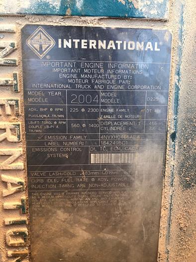 Used 2005 International 4300 Winch Truck