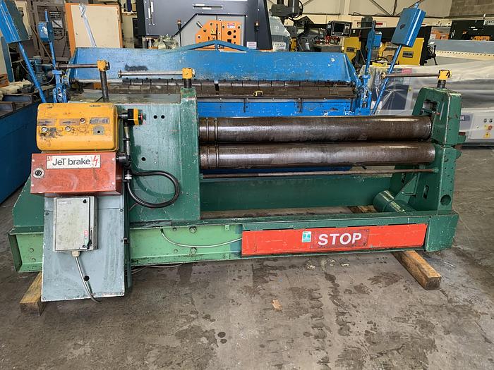 Used MORGAN MPR 1500mm x 10mm Power operated Pyramid Rollers