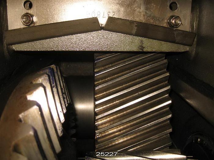 Used Falk 2080YB2-A Right Angle Gear Drive, 1170 Input Rpm, 75.9 Output Rpm, 15.42 Ratio, Service Rating Hp 50, Service Factor 1.74, Approximate Us Gallons 9, #25227