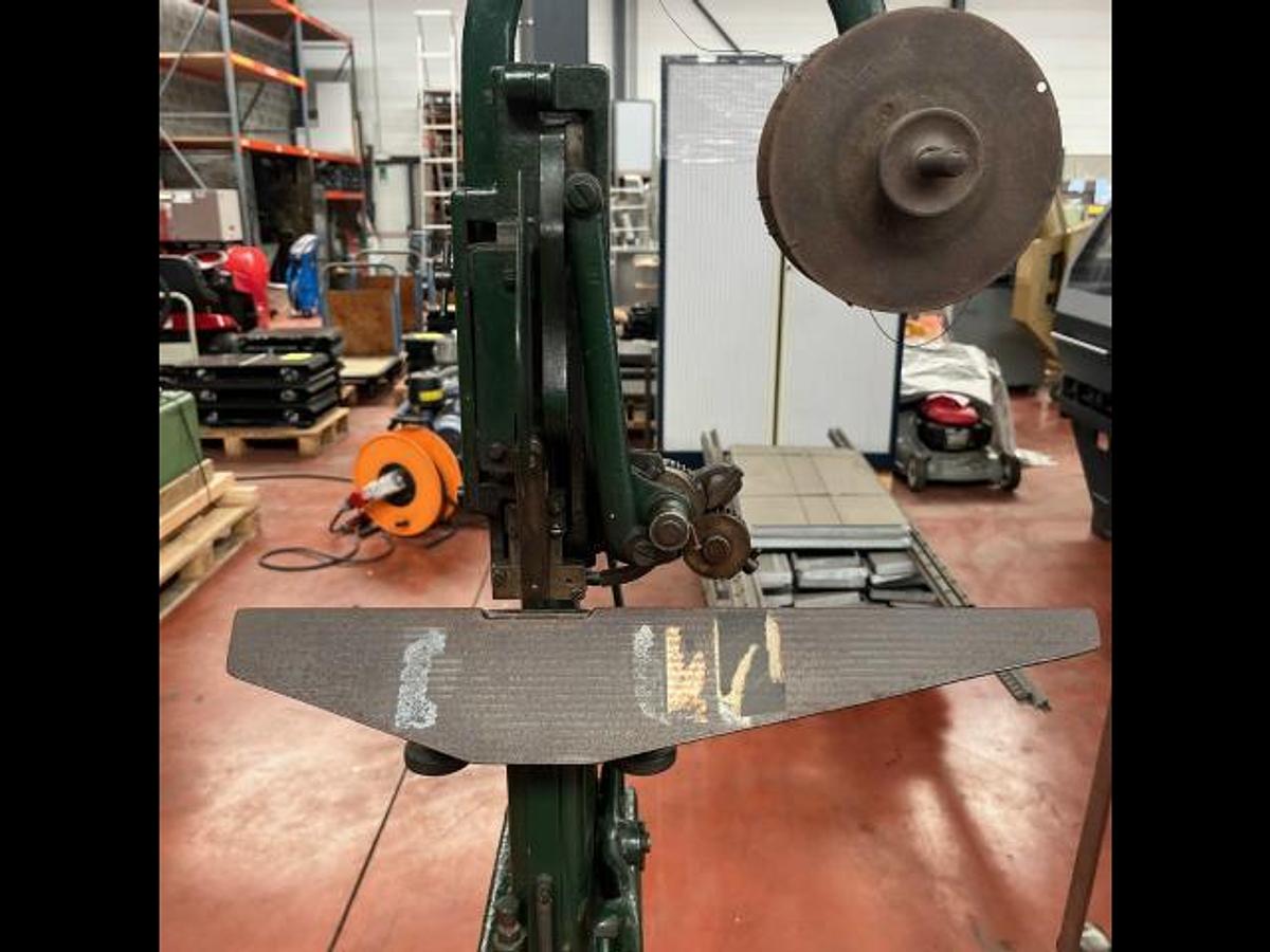 D'occasion LOT 4 Agrafeuses BREHMER - Machines de musée