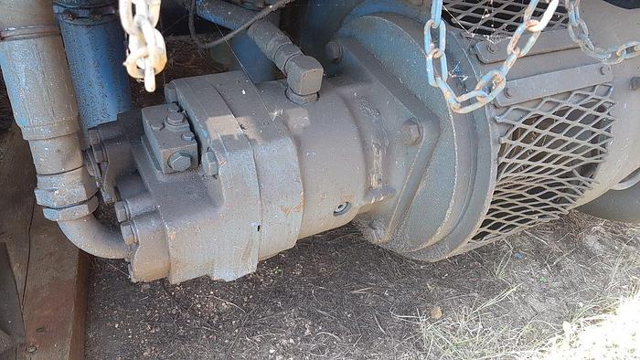 Used 1997 Peerless Baker Hughes Hydra Frac Blender Trailer