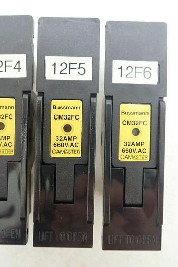Used Lot of 6 Bussmann CM32FC Camaster Fuse Holders and NITD2 Fuses