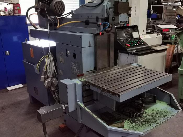 Gebraucht 1989 CNC Werkzeugfräsmaschine - Universal DECKEL FP 4 MA