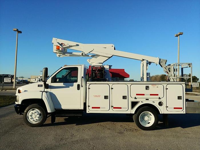 Used Terex TCP36 41ft Cable Placer on a 2007 GMC C5500 Reg Cab Utility Truck - 21808
