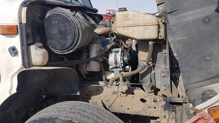 Used 2000 INTERNATIONAL-IHC 4900 Series Tandem Axle Deck Truck