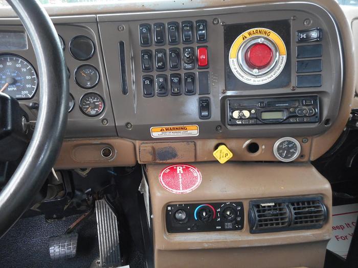 Used 2005 MACK GRANITE CV713