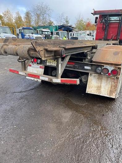 Used 1989 Volvo Autocar Roll-Off with 75000 lb American Hoist