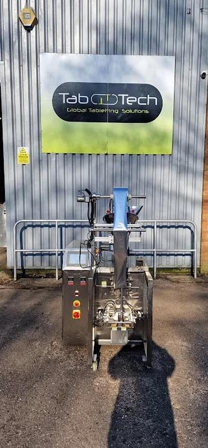 Used Automatic Vertical Filling and Sealing Machine