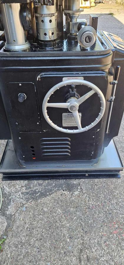 Used Manesty Express 25 station